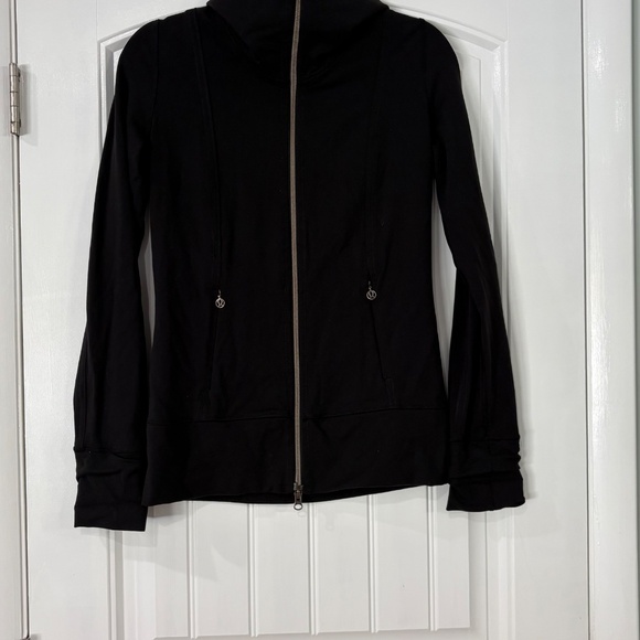 Lululemon Daily Yoga Jacket Black - Picture 8 of 16